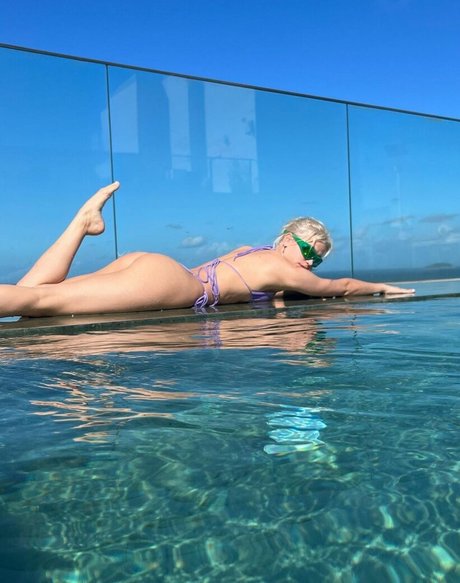 Julia Gavrilina model hot image