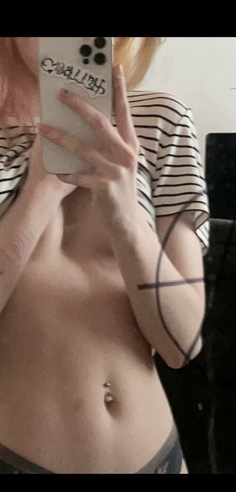 cutiepiesade pornographic star image