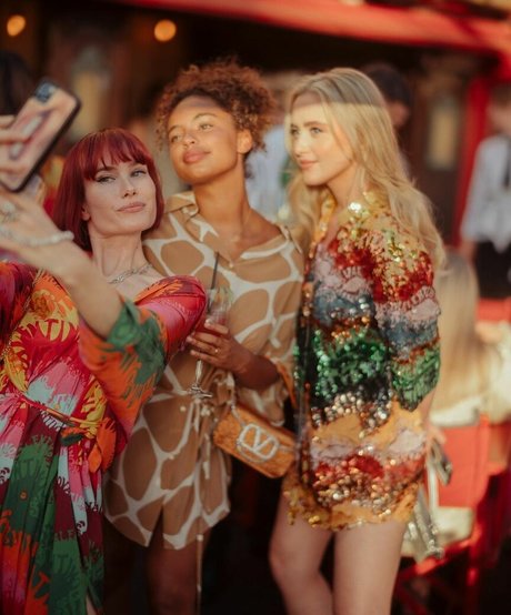 Kathryn Newton pornstar erotic images