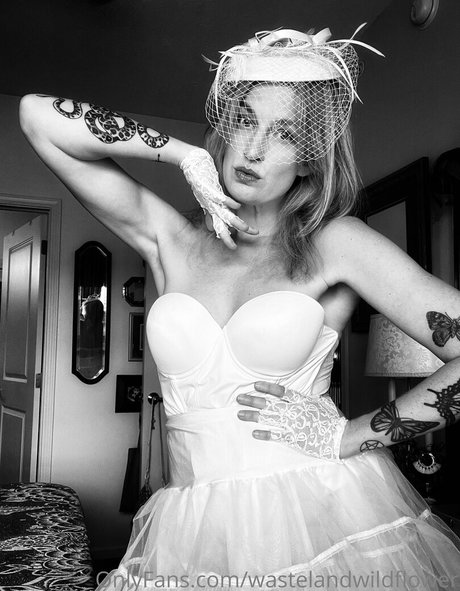 wastelandwildflower porn model pic