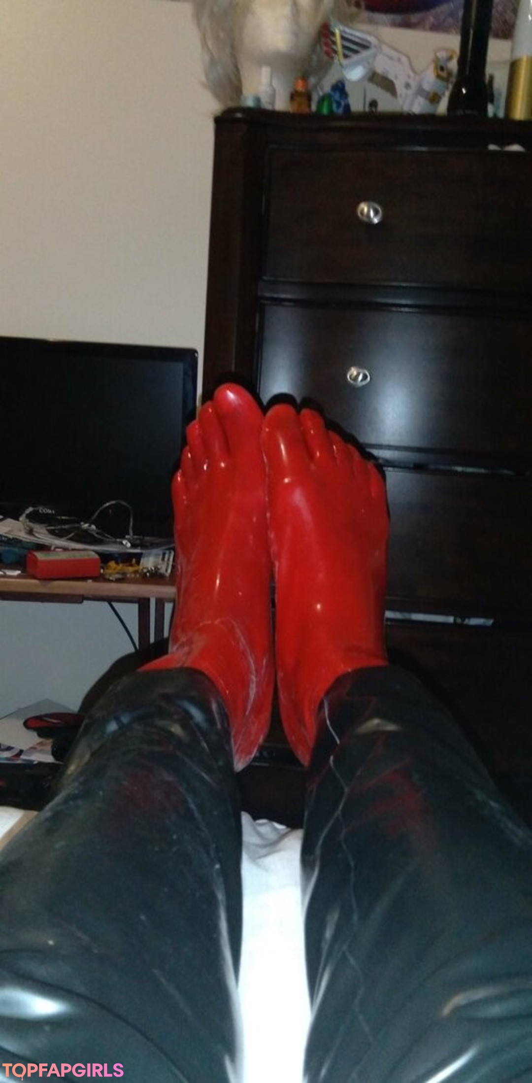 sir latexman model high quality img