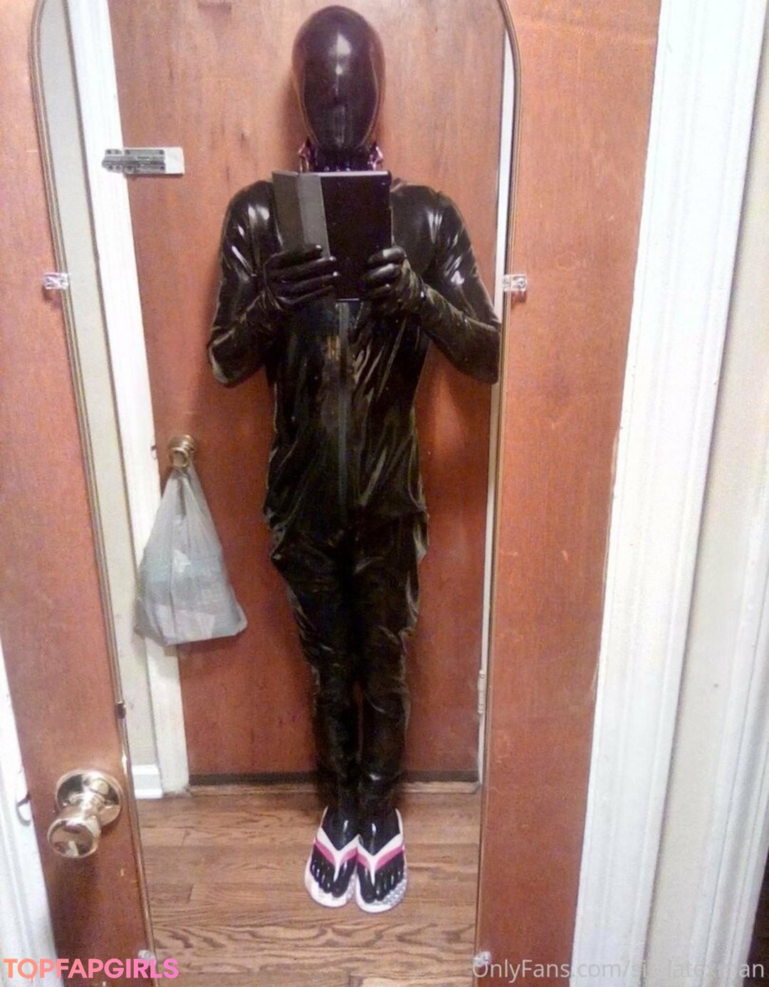 sir latexman erotic actress pictures