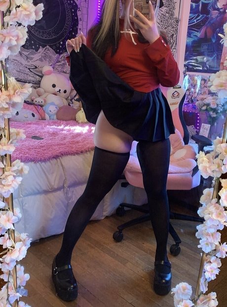 Luvvful exclusive star galleries