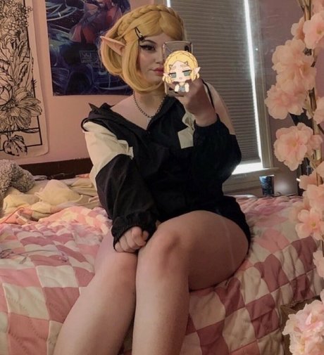 Luvvful art actress photo