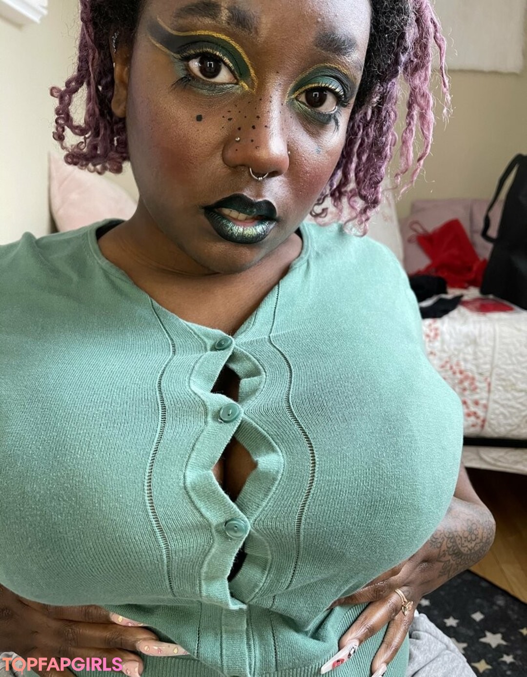 thothead naked pornstar photos