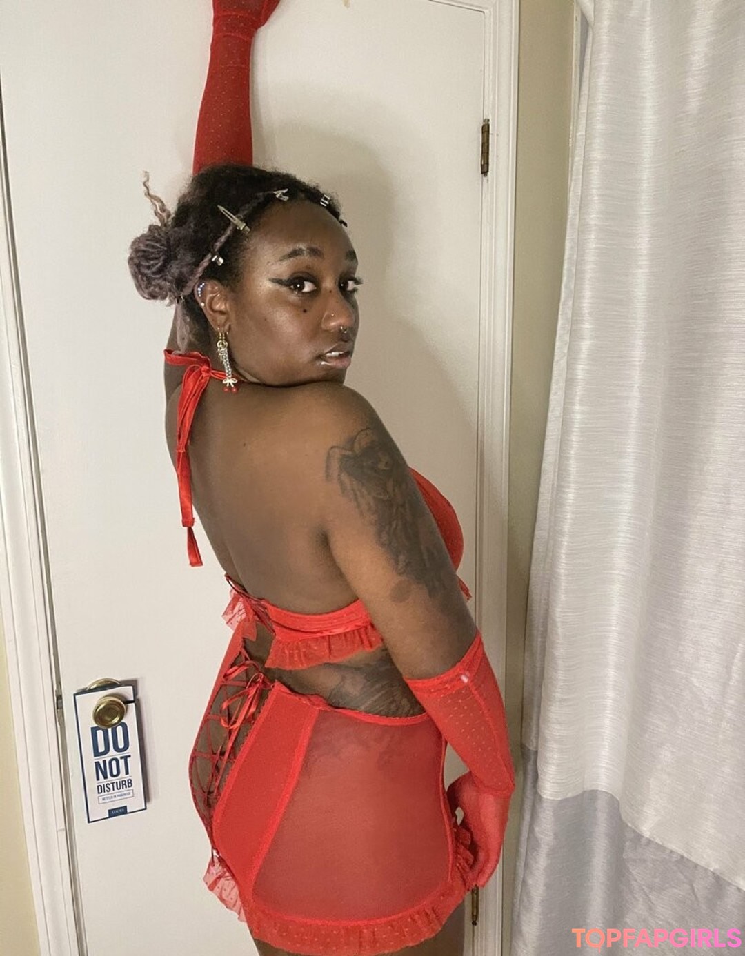 thothead model art gallery