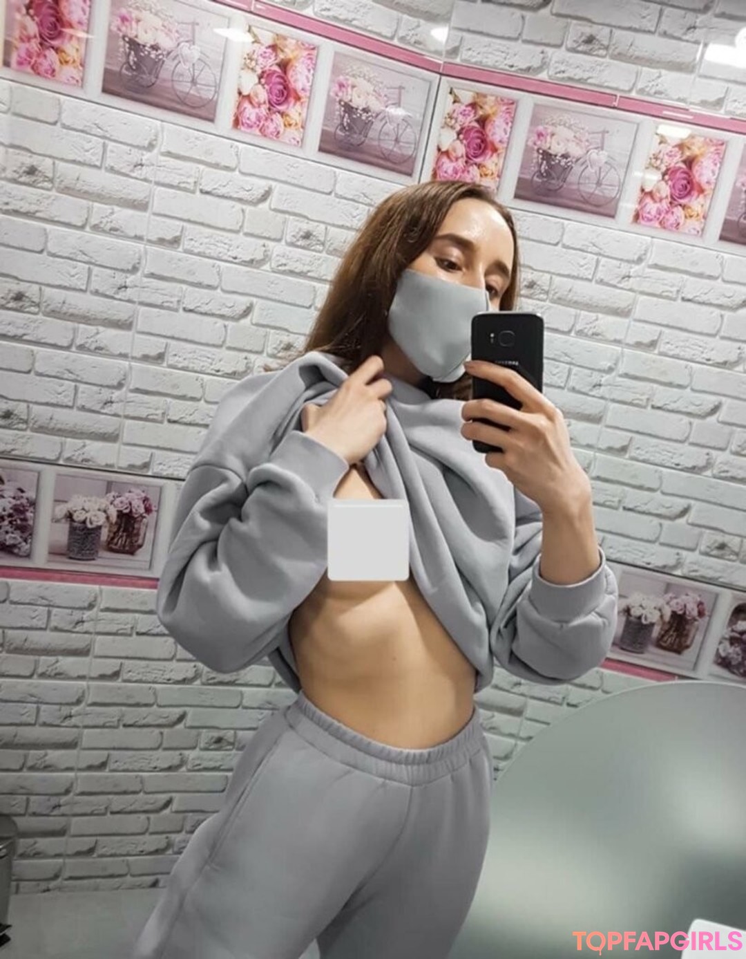 flat chested onlyfans free porn pic