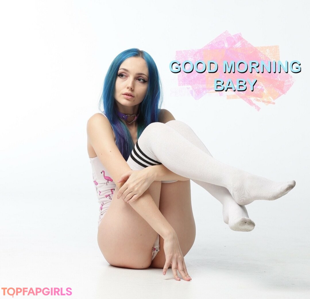 skinny shemale onlyfans nudes pic
