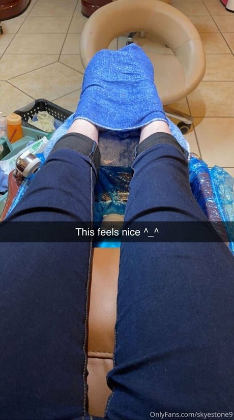 skyestone9 hot actress photo