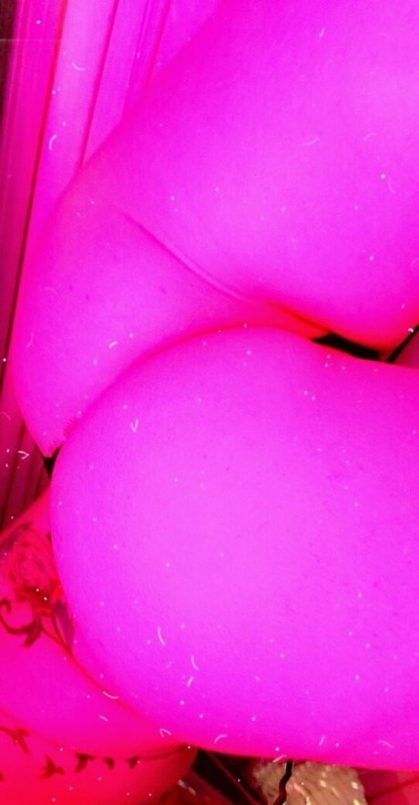 skyestone9 adult model image