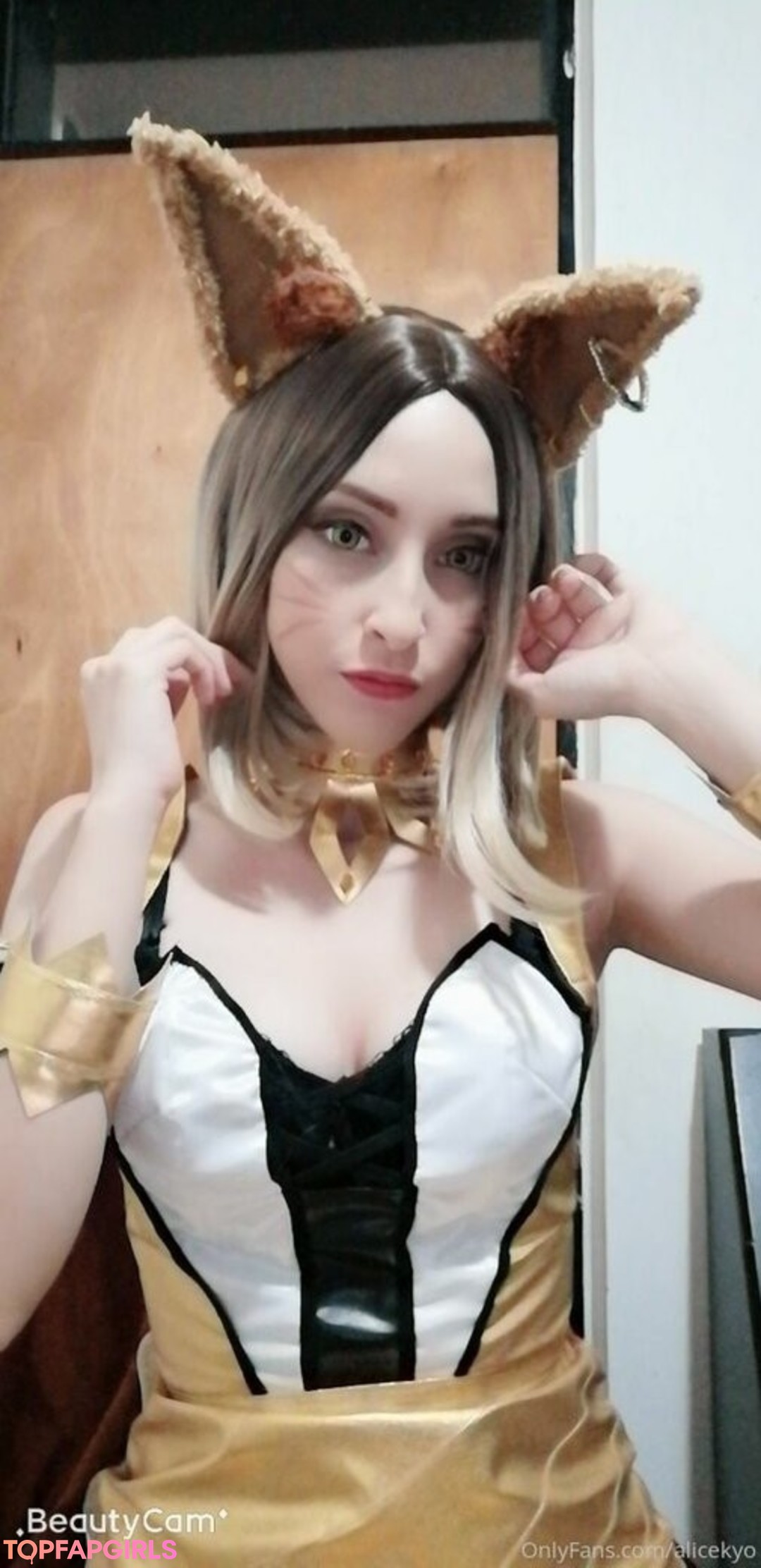 amateur blonde onlyfans beautiful naked image