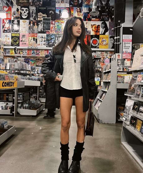 Tessa Brook free pornstar pic