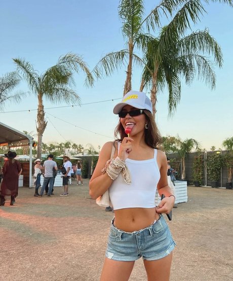 Tessa Brook star sex picture