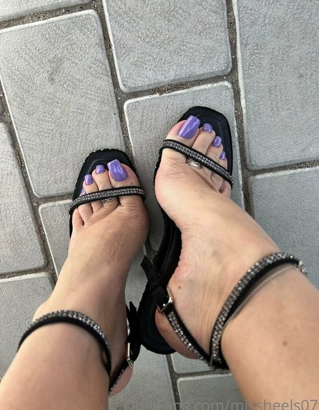 beautiful japanese onlyfans sex image