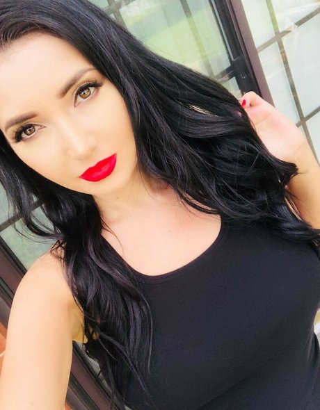 Russianxxtasy Remy pornstar pretty photo