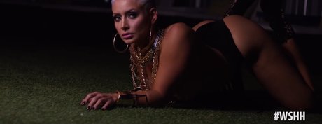 Eliza Bleu pornstar sexy image