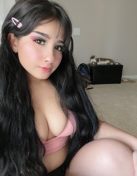 rizzywashere beautiful pornstar picture