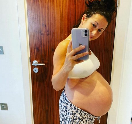 Hayley Tamaddon nudes actress pic