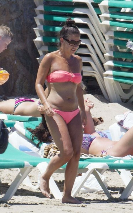 Hayley Tamaddon model hd pic