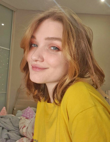 GoodGirlAmelia pornstar sexy pics