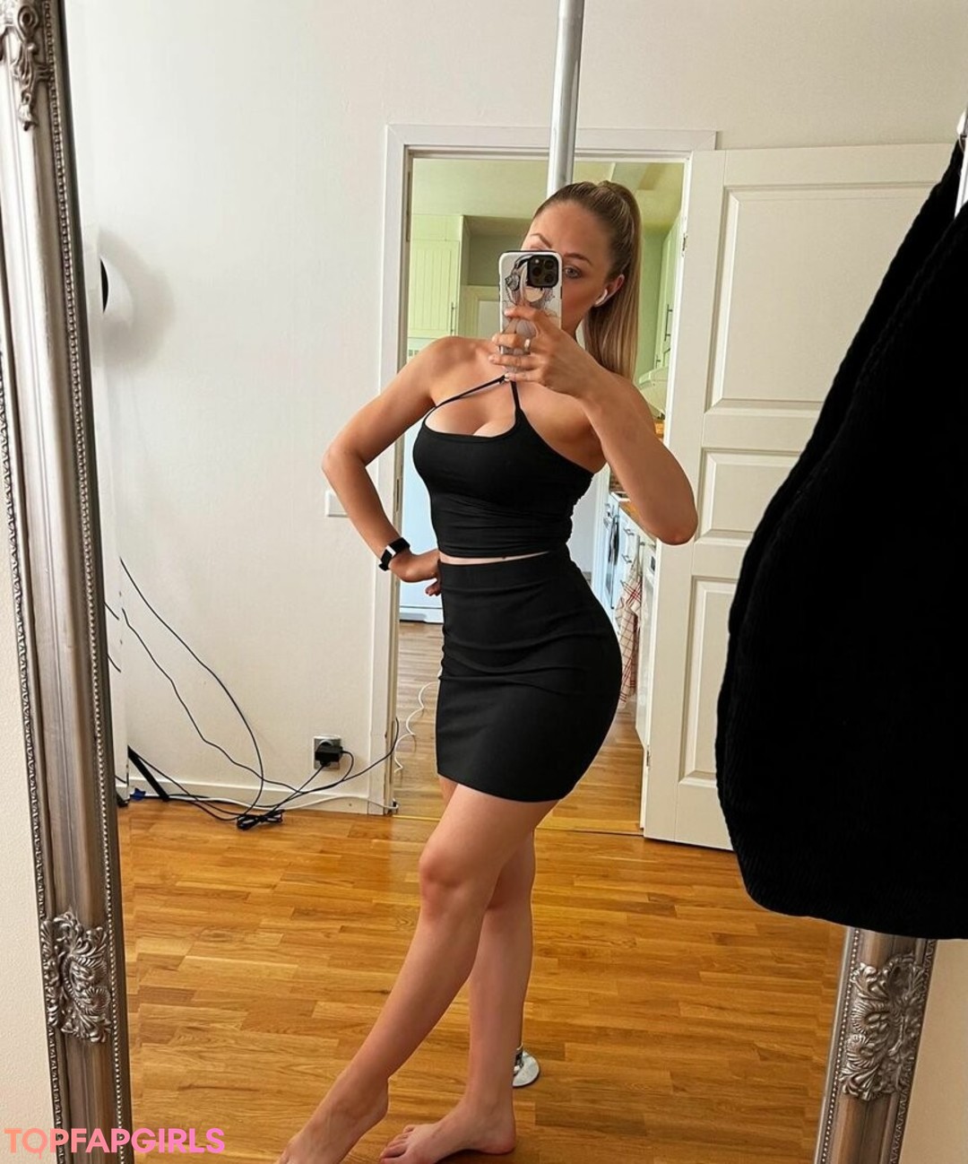 sex milf onlyfans nudes images