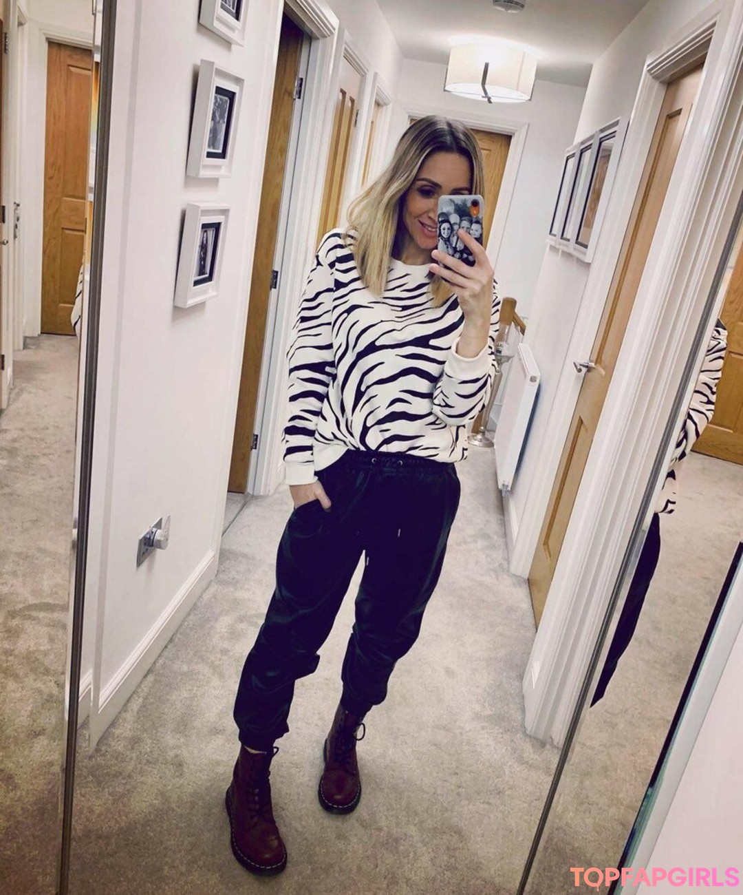 Lucy Jo Hudson perfect model pictures