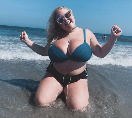 Amberly star naked pics