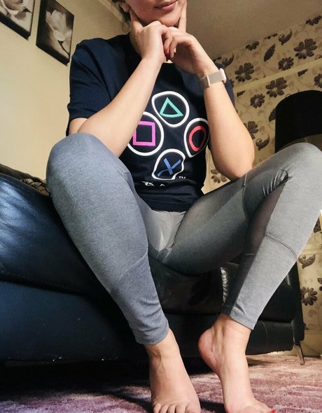 curvy lesbian onlyfans art nude gallery