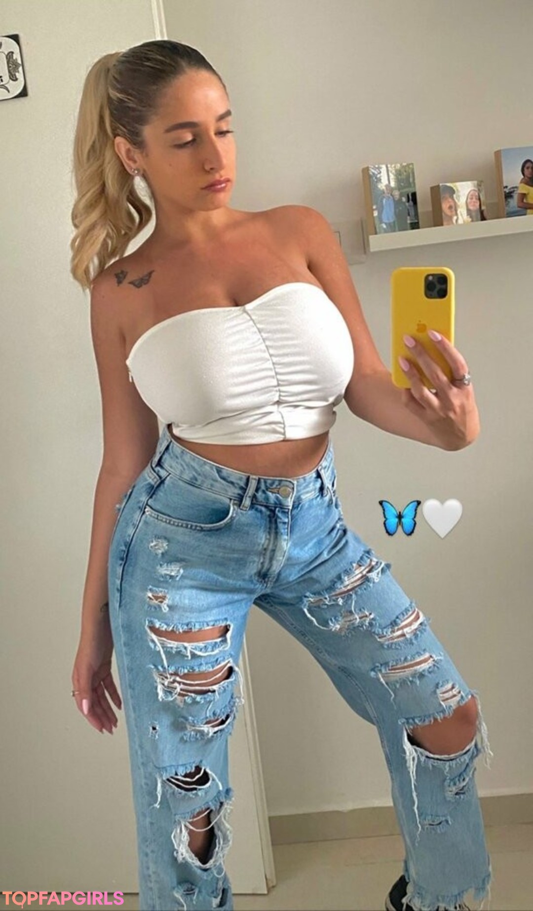 Noa Perets model nudes picture