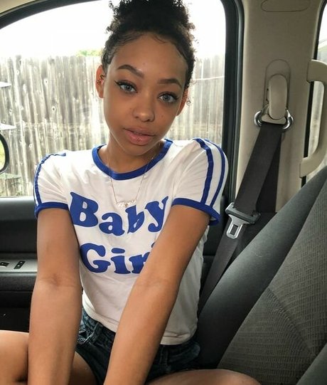 chynaunique art pornstar picture