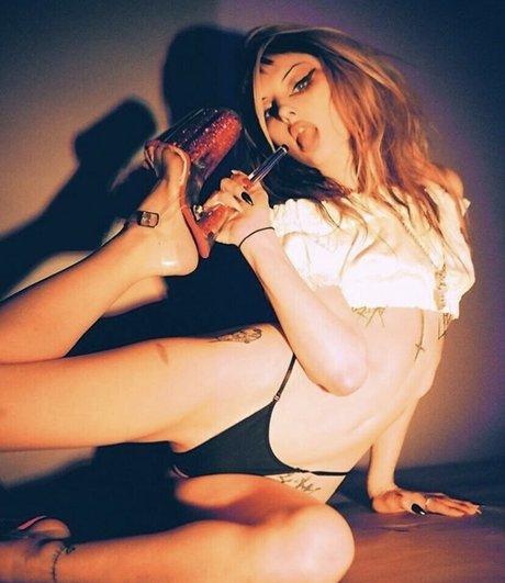 LilithLevisis nudes actress gallery