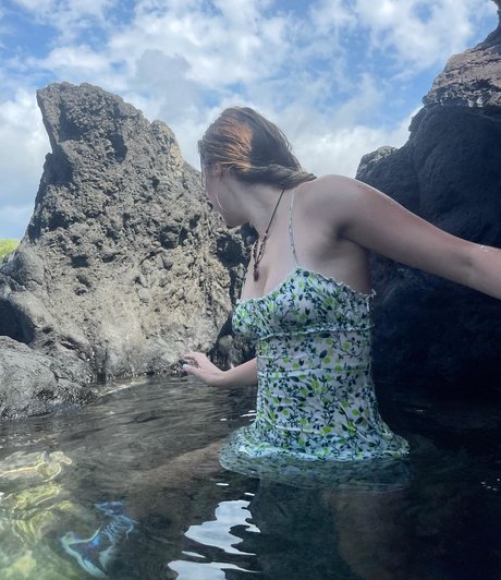 teen natural tits onlyfans nudes image