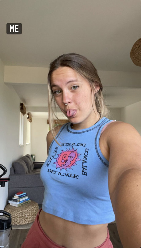 nerdy teen onlyfans porn pic