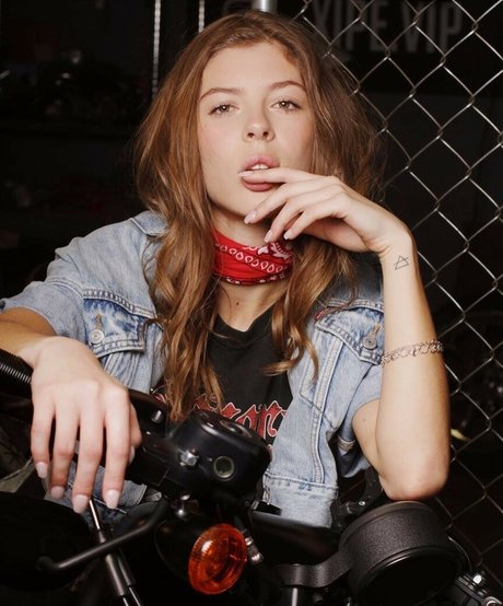 amateur wife onlyfans free nude img