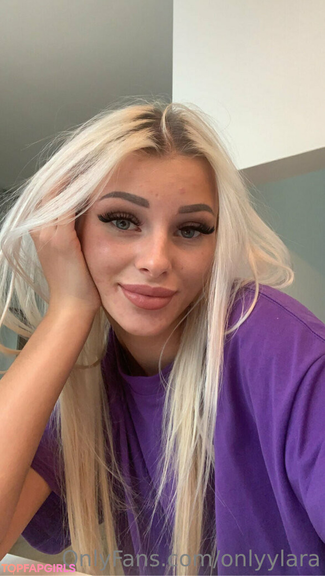 onlyylara sex model gallery