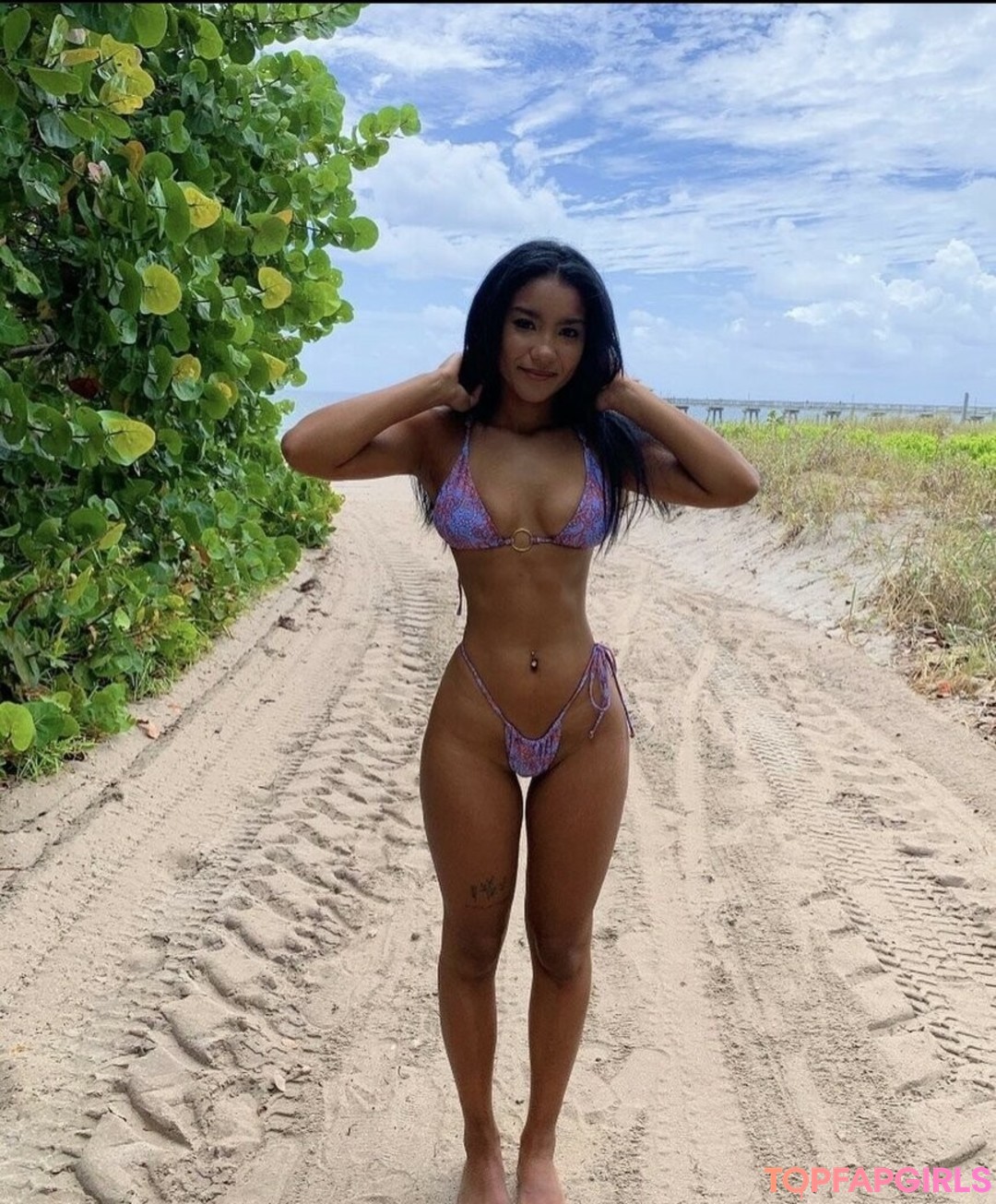sharnyceballos naked star images