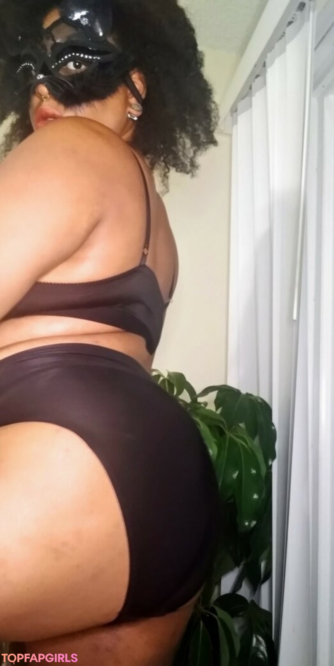 randiraige naked pornstar picture