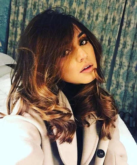 Summer Bishil pretty actress img