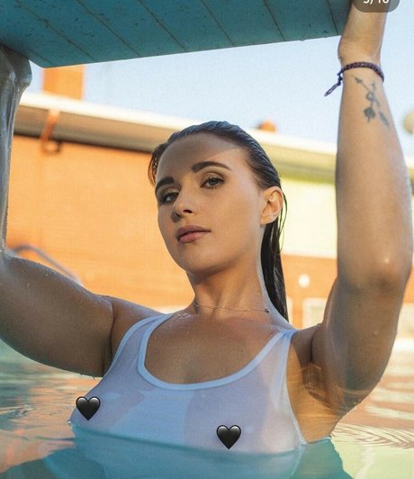 snowwhite069 sexy pornstar img