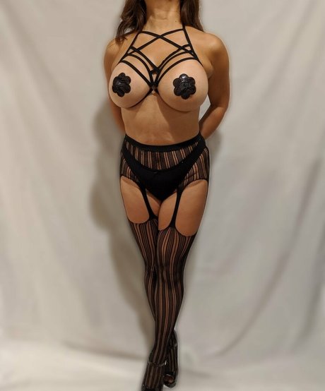 Hot Jade pornstar nude archive