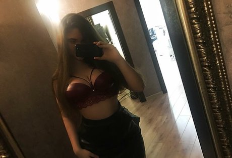 Katerina999cs adult model gallery