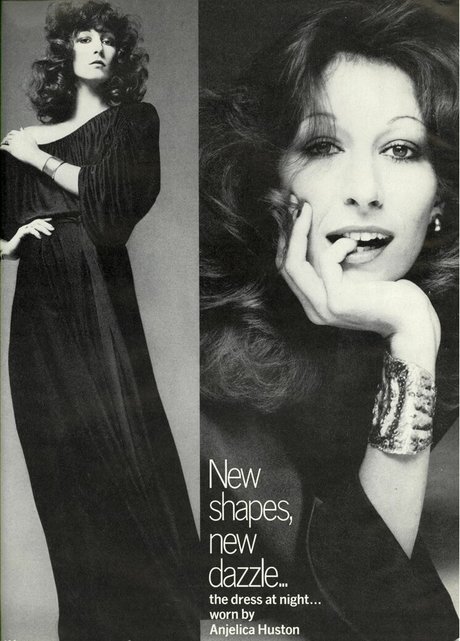 Anjelica Huston erotic actress gallery