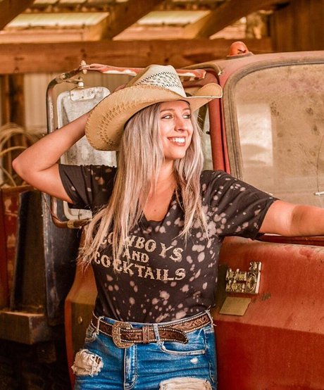 hijabi onlyfans art naked image