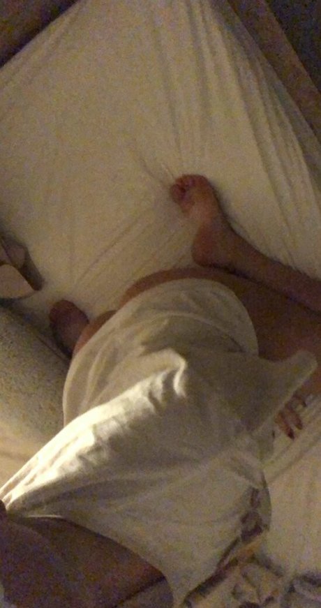 Chloe Rock sexy actress photo