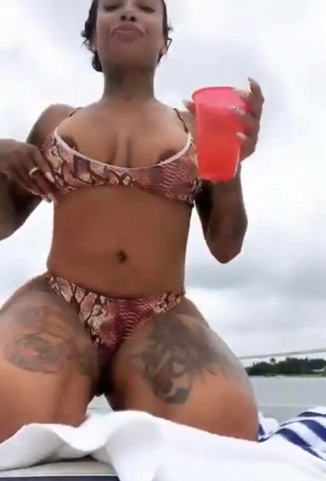 dripping pussy onlyfans adult gallery