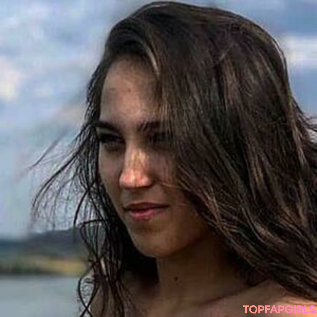 Mates Madalina hot model photos