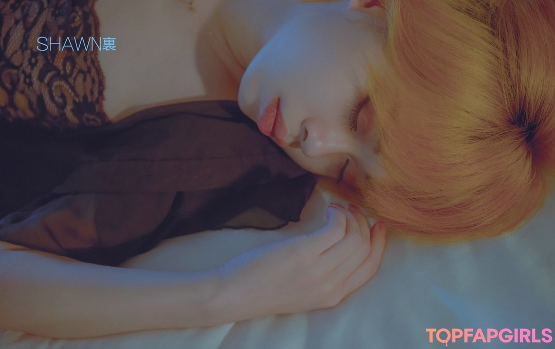 EmotionalBirdy pornographic actress picture