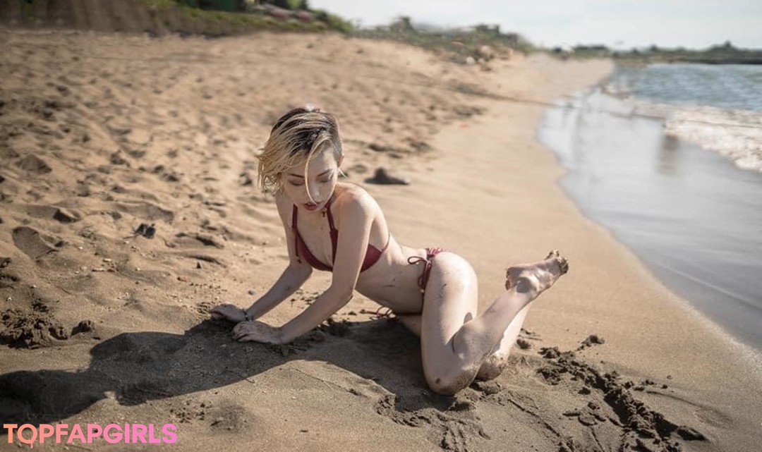 small pussy onlyfans xxx pics