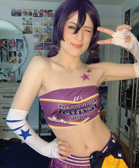 Sumiyumecos model adult photo