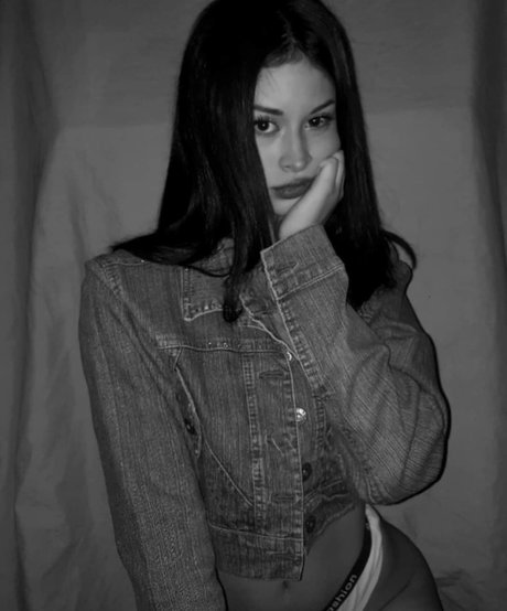 black lesbian onlyfans free nude photo